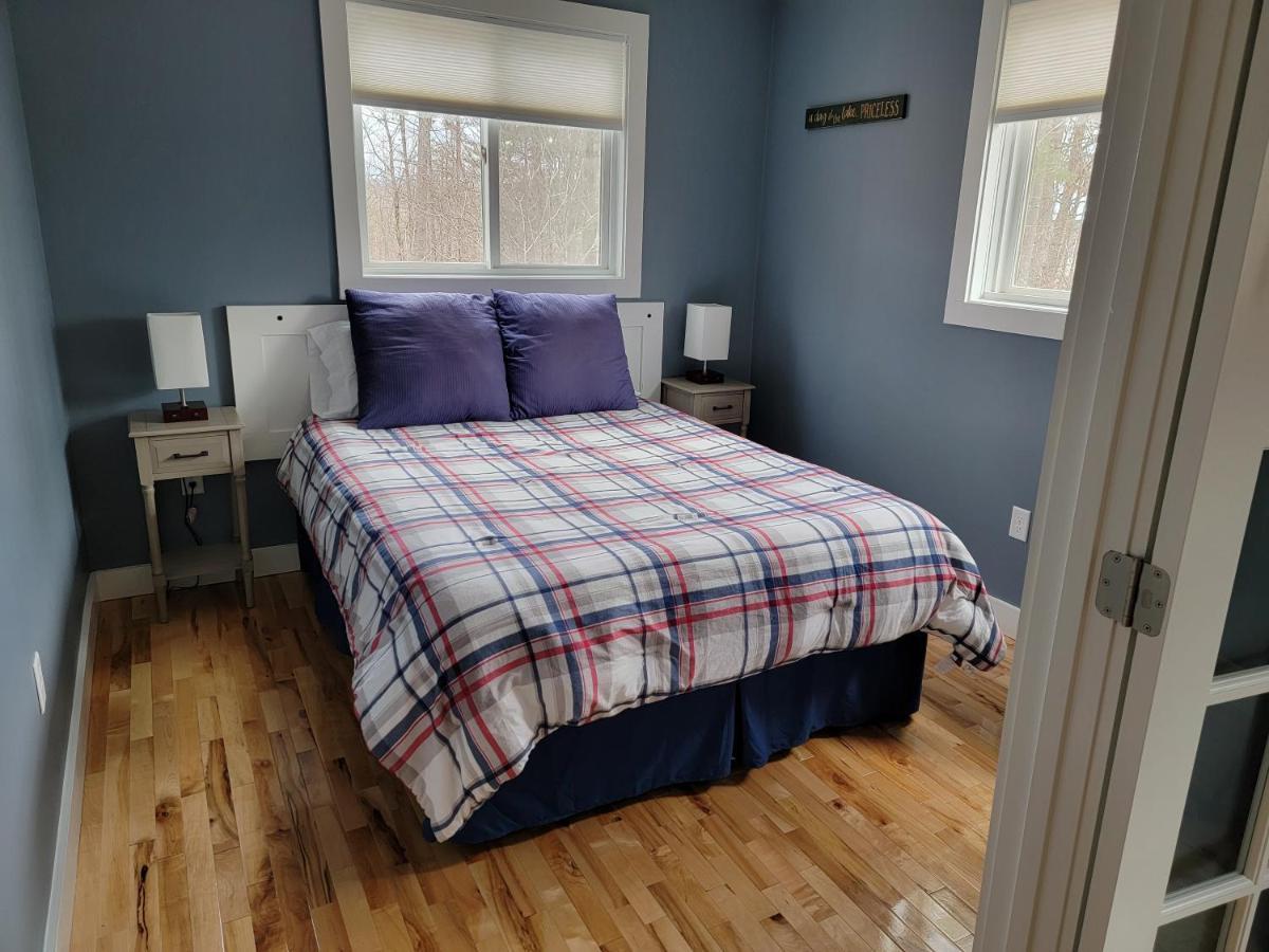 In-Town Meredith Apartment On The Hill 외부 사진